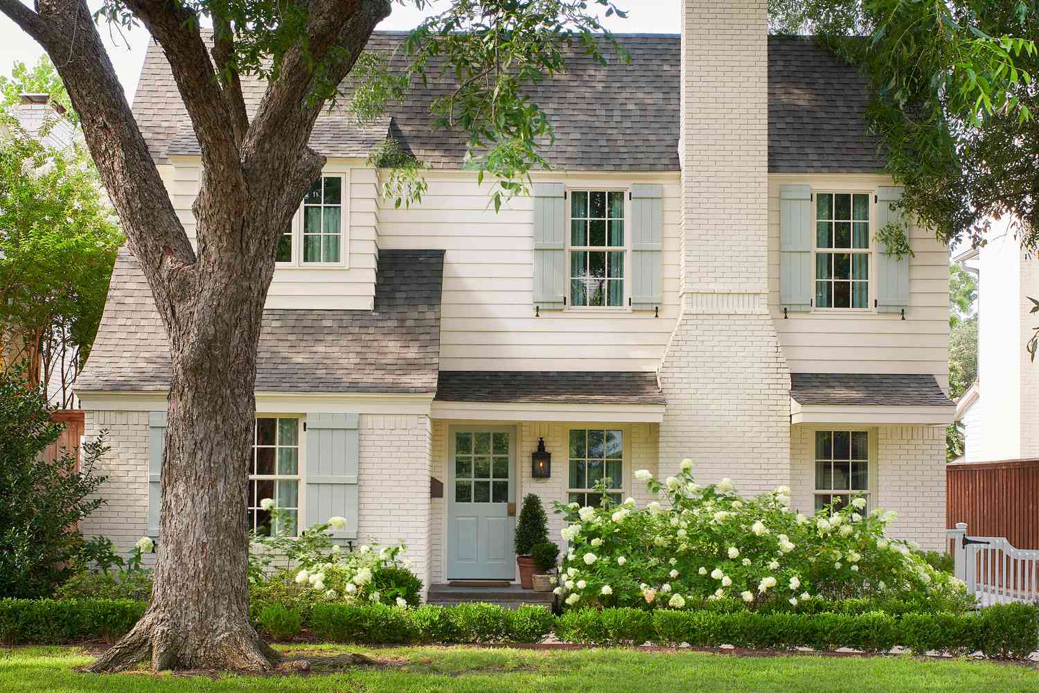 Freshly painted Southern residential exterior with architectural trim